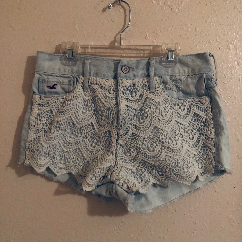 Hollister lace high waisted shorts